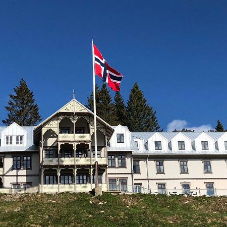 Hotell Eikerapen Gjestegard Aseral Fossdal Exteriör bild